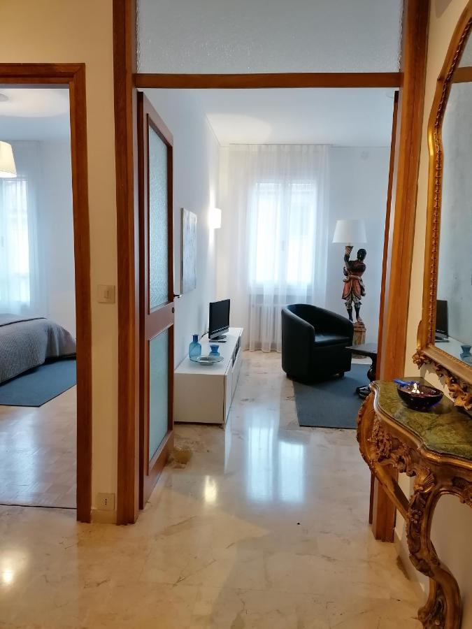 Апартаменти Casa Palazzi Венеція Екстер'єр фото